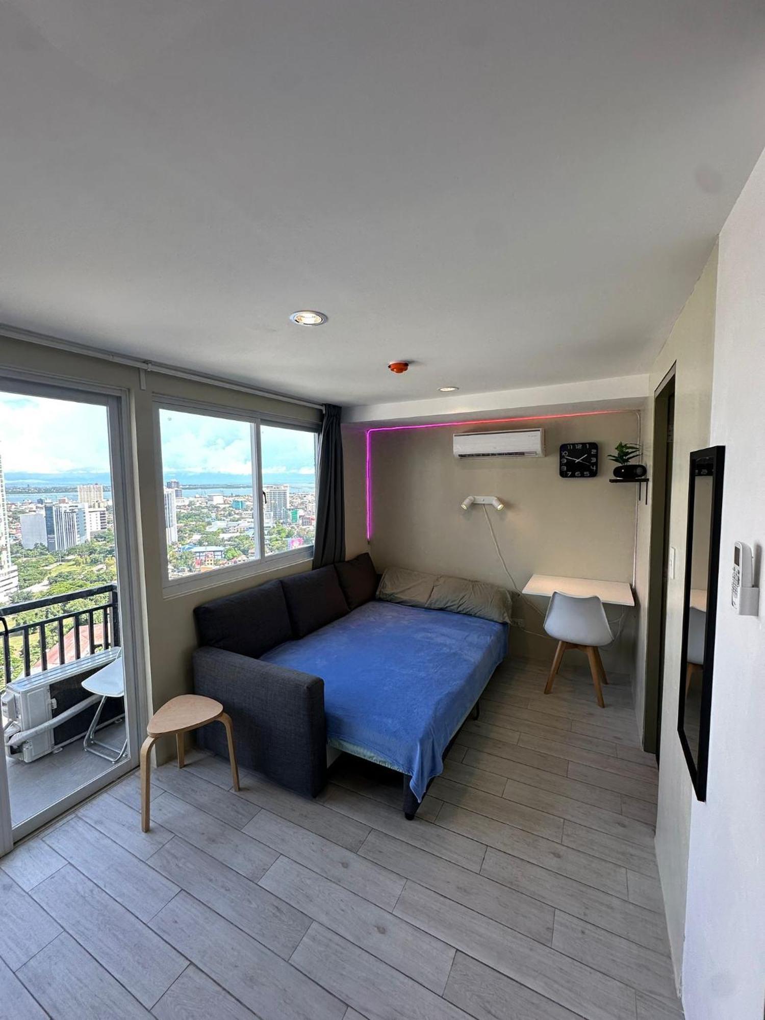 Modern & Comfy Studio - Steps From Ayala Mall, Cebu City Exterior photo