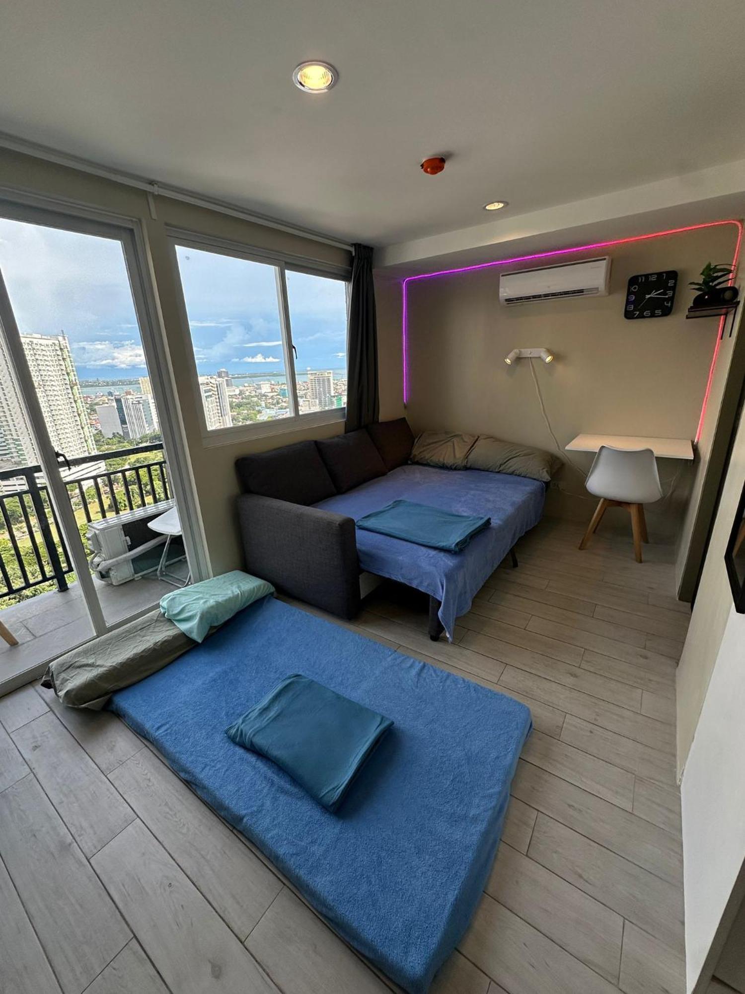 Modern & Comfy Studio - Steps From Ayala Mall, Cebu City Exterior photo